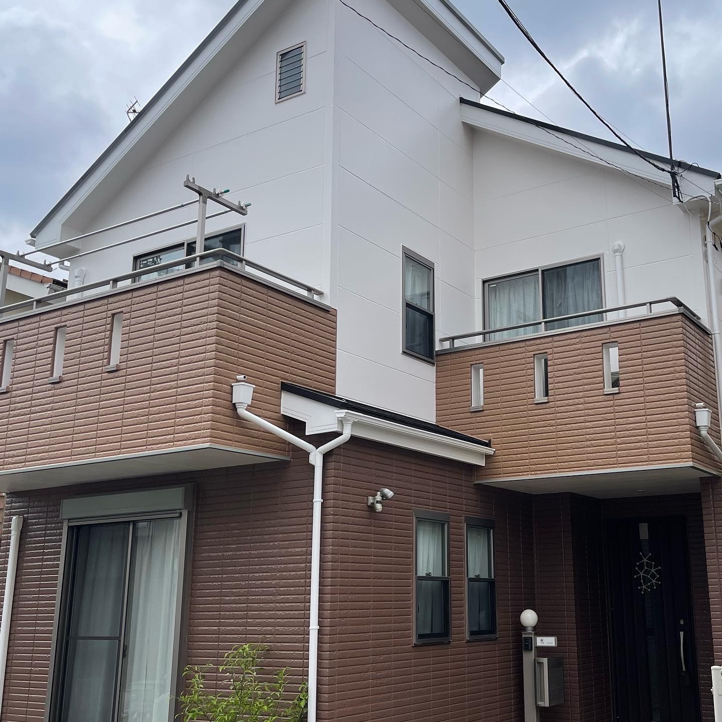 渡邊塗装 ロゴ